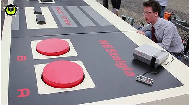 Largest Working NES Controller [Video]