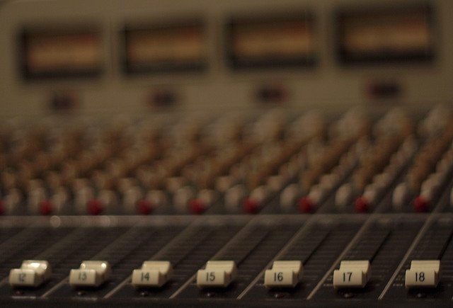 3-Keys to Mixing Sound in a Less Than Ideal Environment