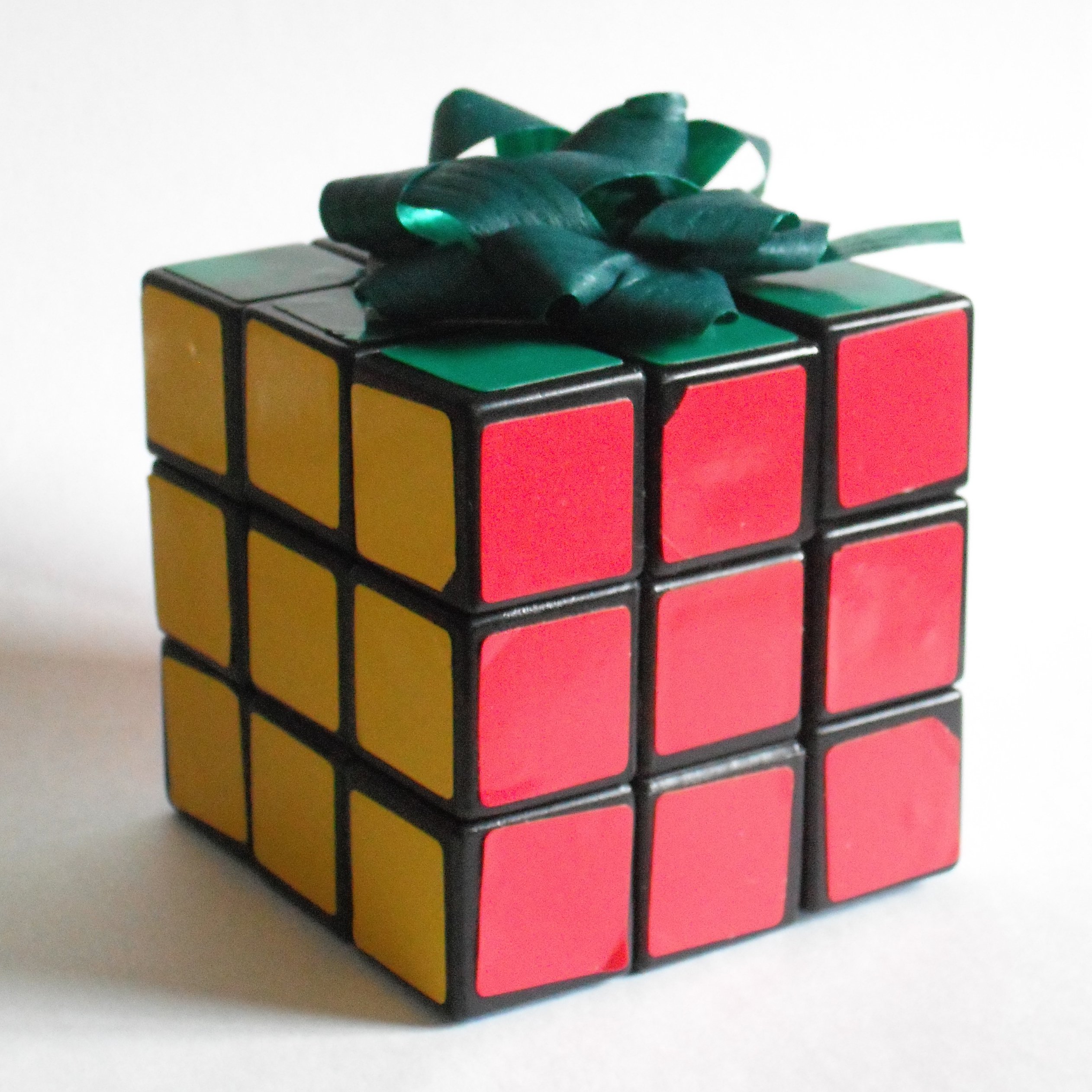 rubik cube christmas bow