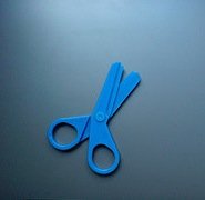 kid child children scissors