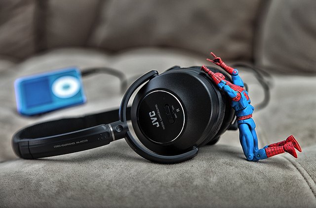 headphones spiderman