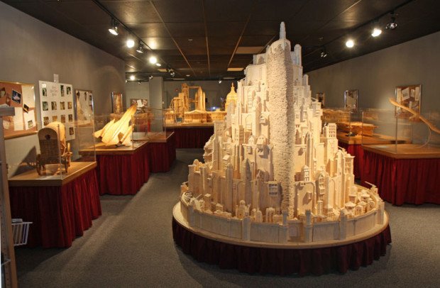 minas-tirith-made-from-matchsticks-by-pat-acton-matchstick-marvels-3