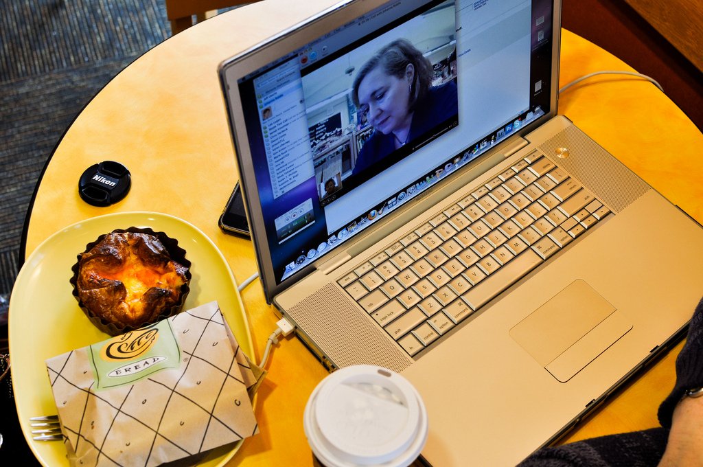 How To Keep Your Work-From-Home Employees Happy With Video Conferencing