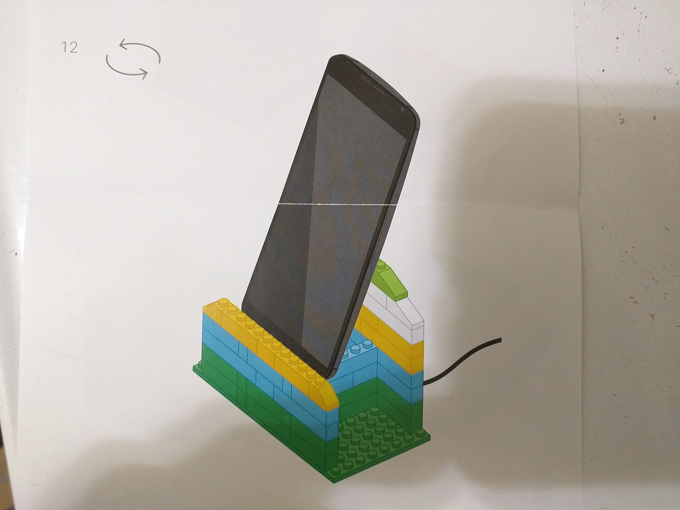 Lego project fi phone stand image 7